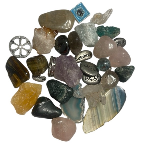 Natural Crystal and Rock Assorted Healing Set - Picture 1 of 7
